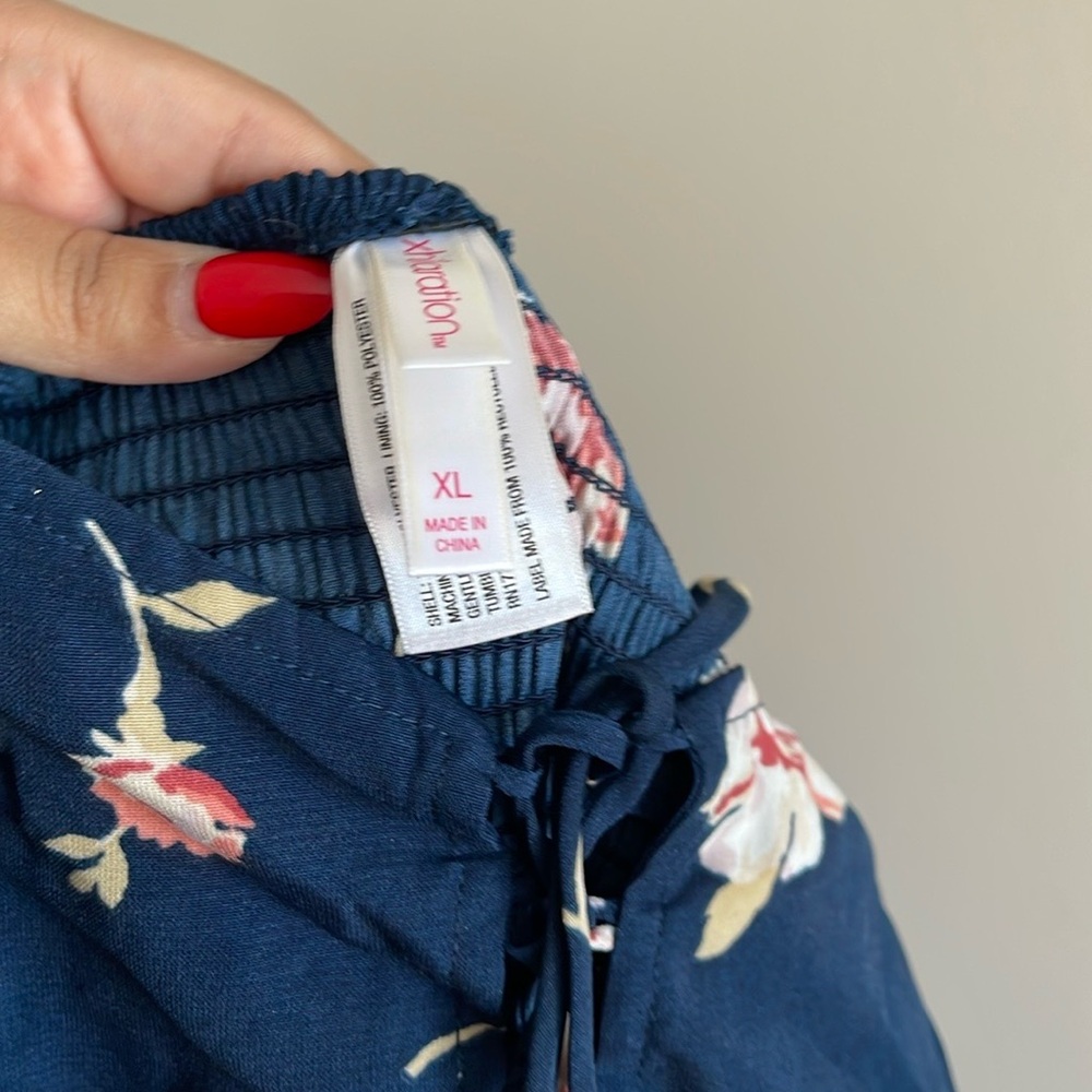 NEW Floral Navy Jumpsuit with Pink Accents Size XL - Picture 7 of 8
